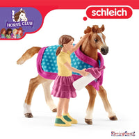 Schleich Horse Club 42361 English Thoroughbred Foal with Removable Blanket and Young Girl